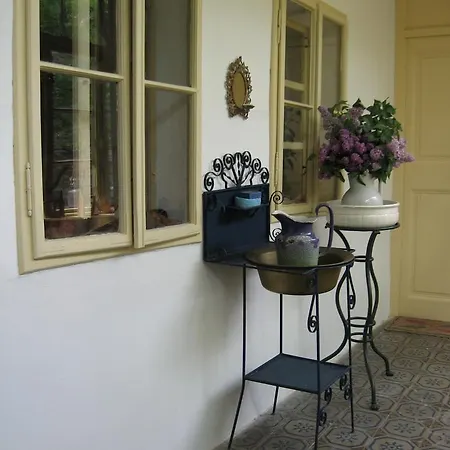 Rozmaringos Udvarhaz 2* Dunafoldvar