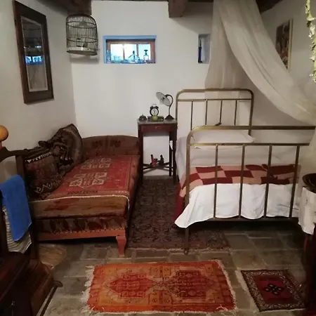 Maison d'hôtes Rozmaringos Udvarhaz Dunafoldvar