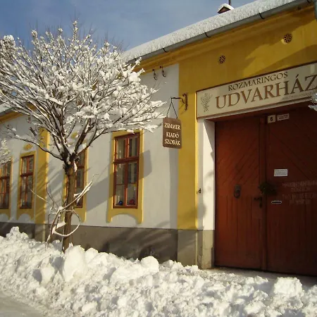 Rozmaringos Udvarhaz Maison d'hôtes 2*