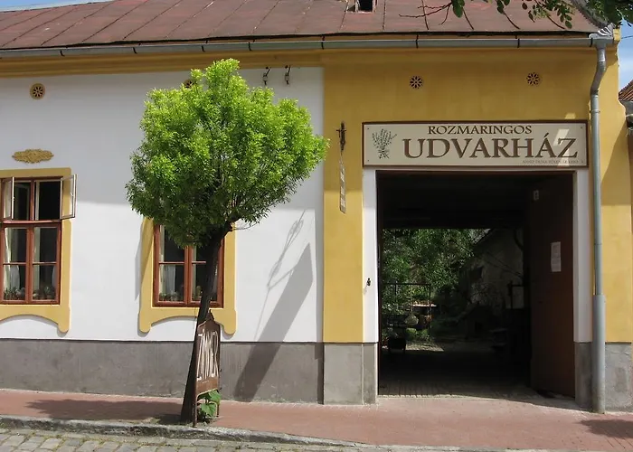 Rozmaringos Udvarhaz Pensiune Dunafoldvar