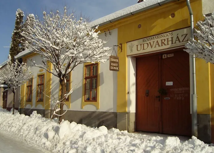 Rozmaringos Udvarhaz Pensiune 2*